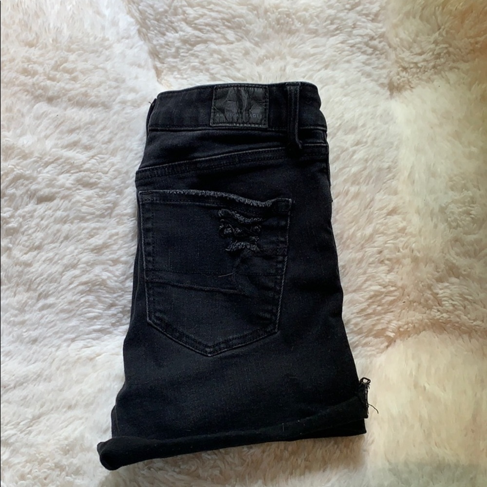 Shorts - Picture 2 of 3